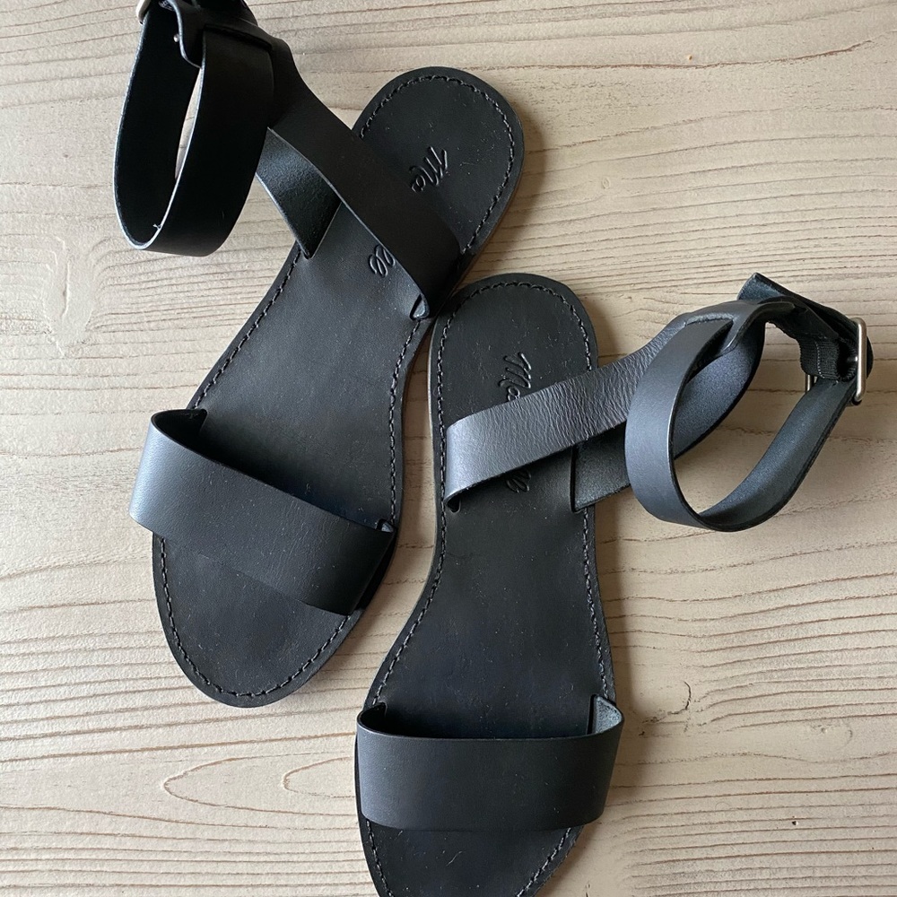 Madewell Black Leather Ankle Strap Sandal Size 7